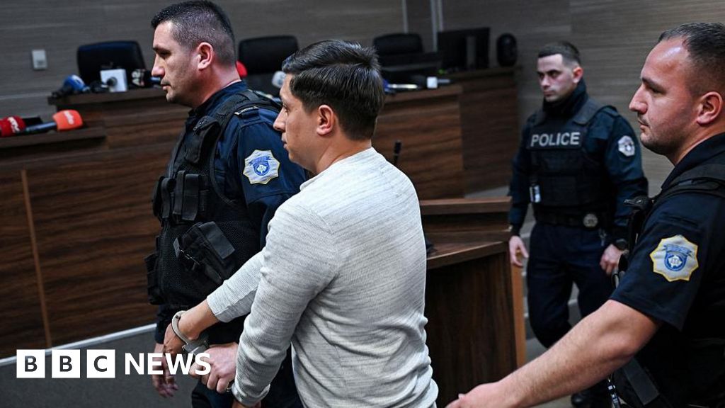 Üç Kosovalı Sırp, ölümcül silahlı çatışma ve manastır kuşatması nedeniyle hapse atıldı